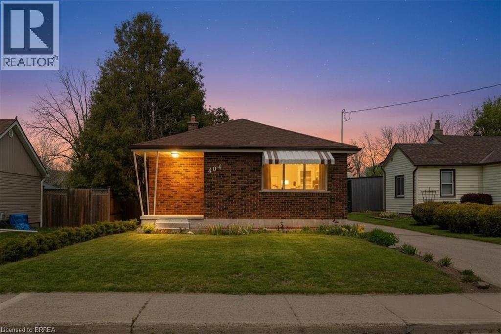 404 GREY Street - 1