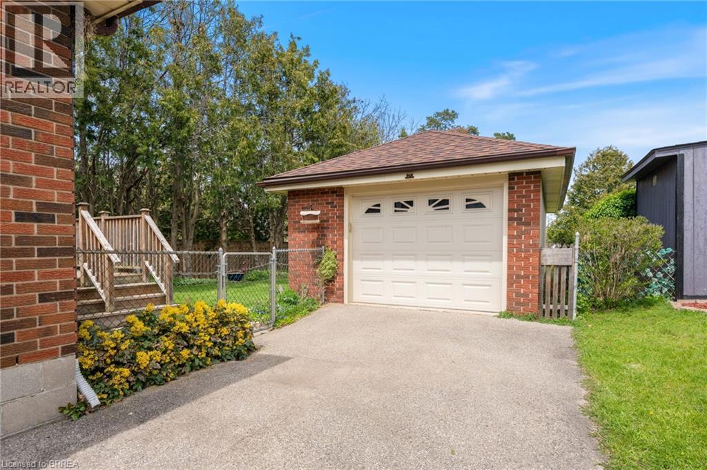 404 GREY Street - 20