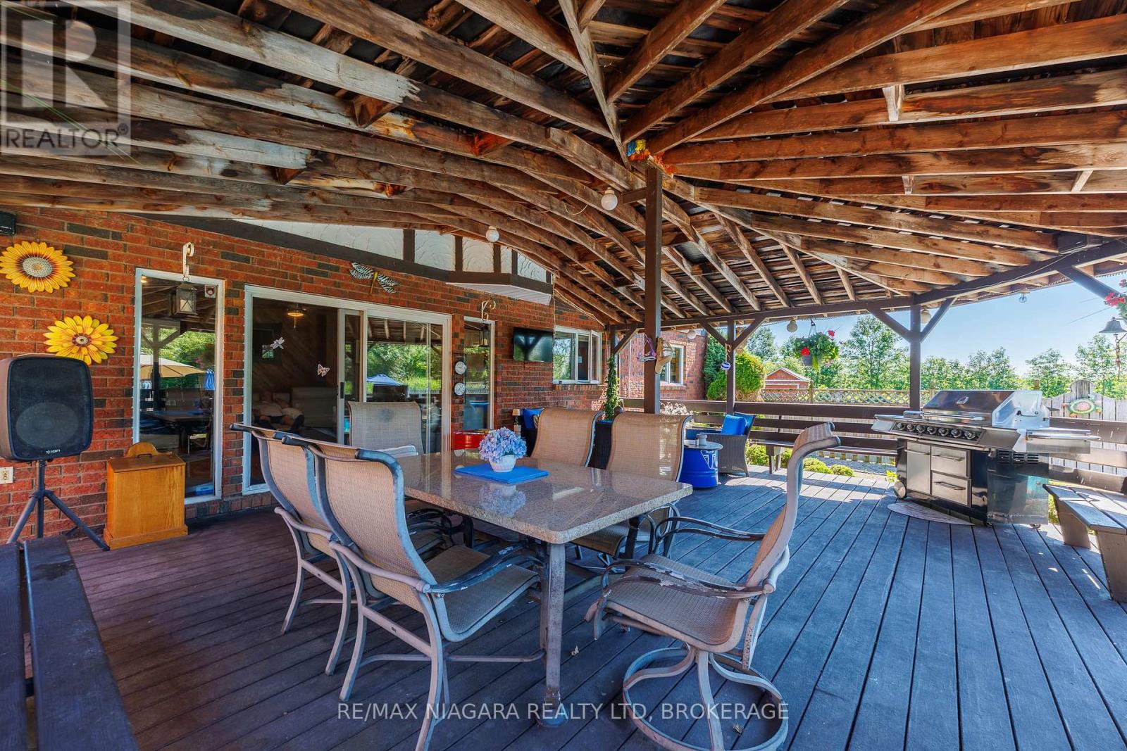 523 HWY 3 - Image 10