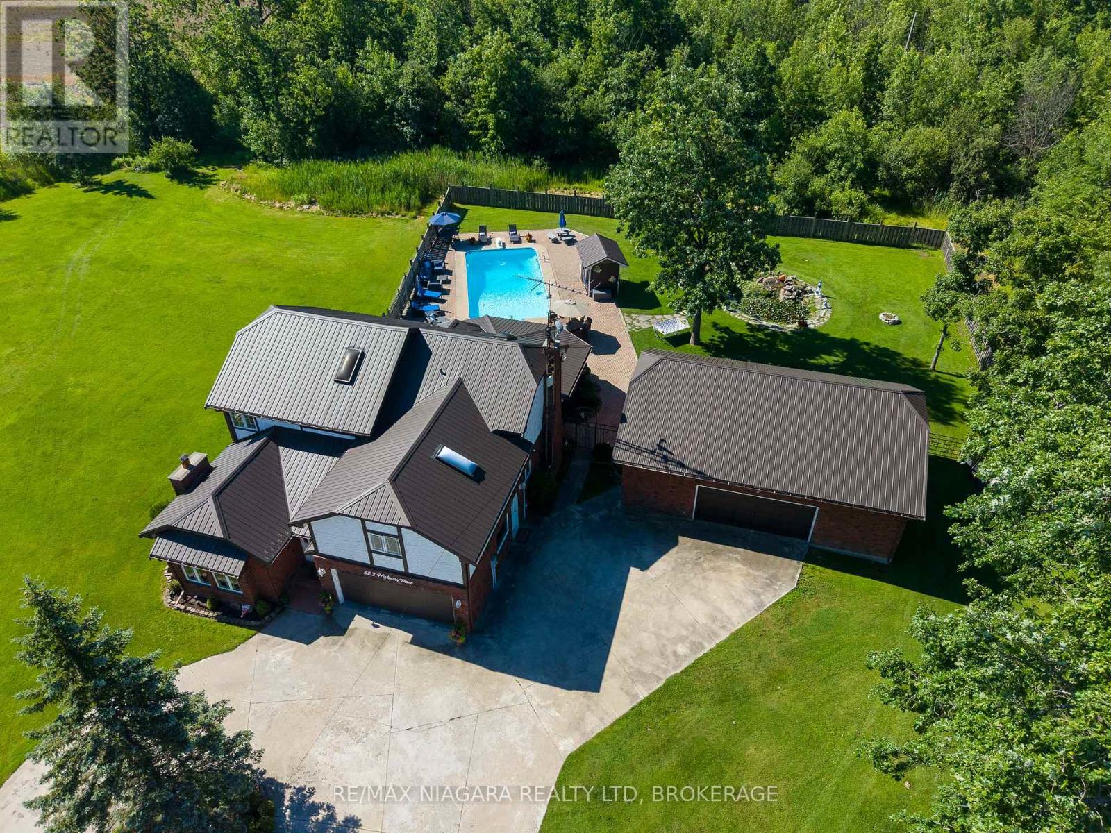 523 HWY 3 - Image 41