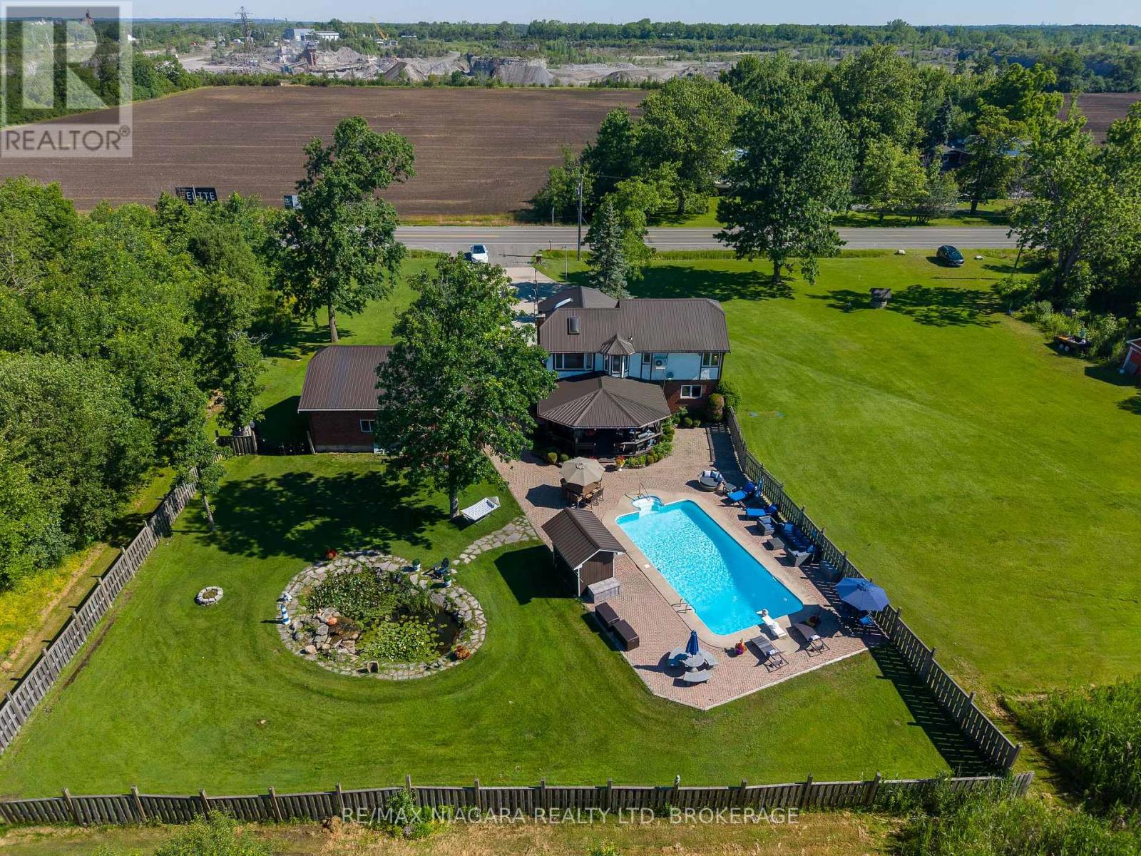 523 HWY 3 - Image 43