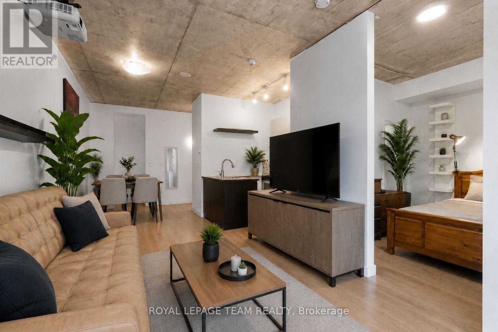 #1005 179 GEORGE STREET - 2