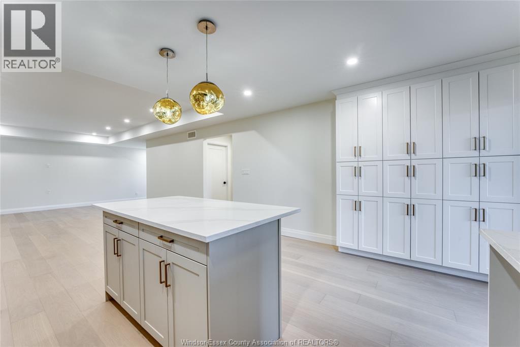 371 MAYRAND STREET - 8