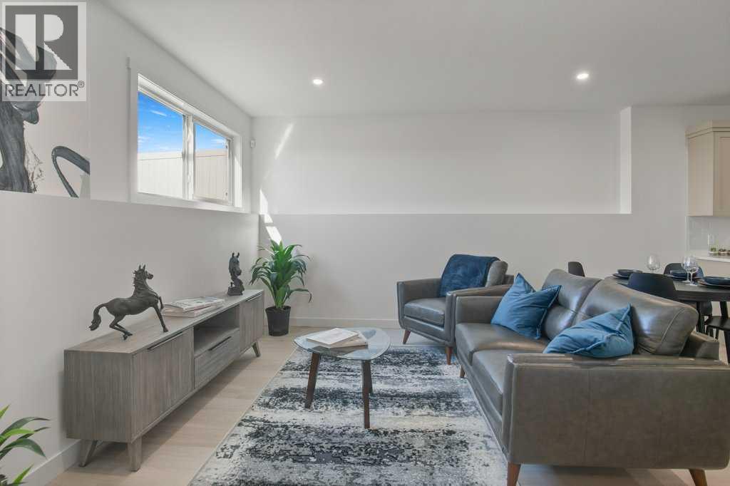 4 Emmett Crescent - 32
