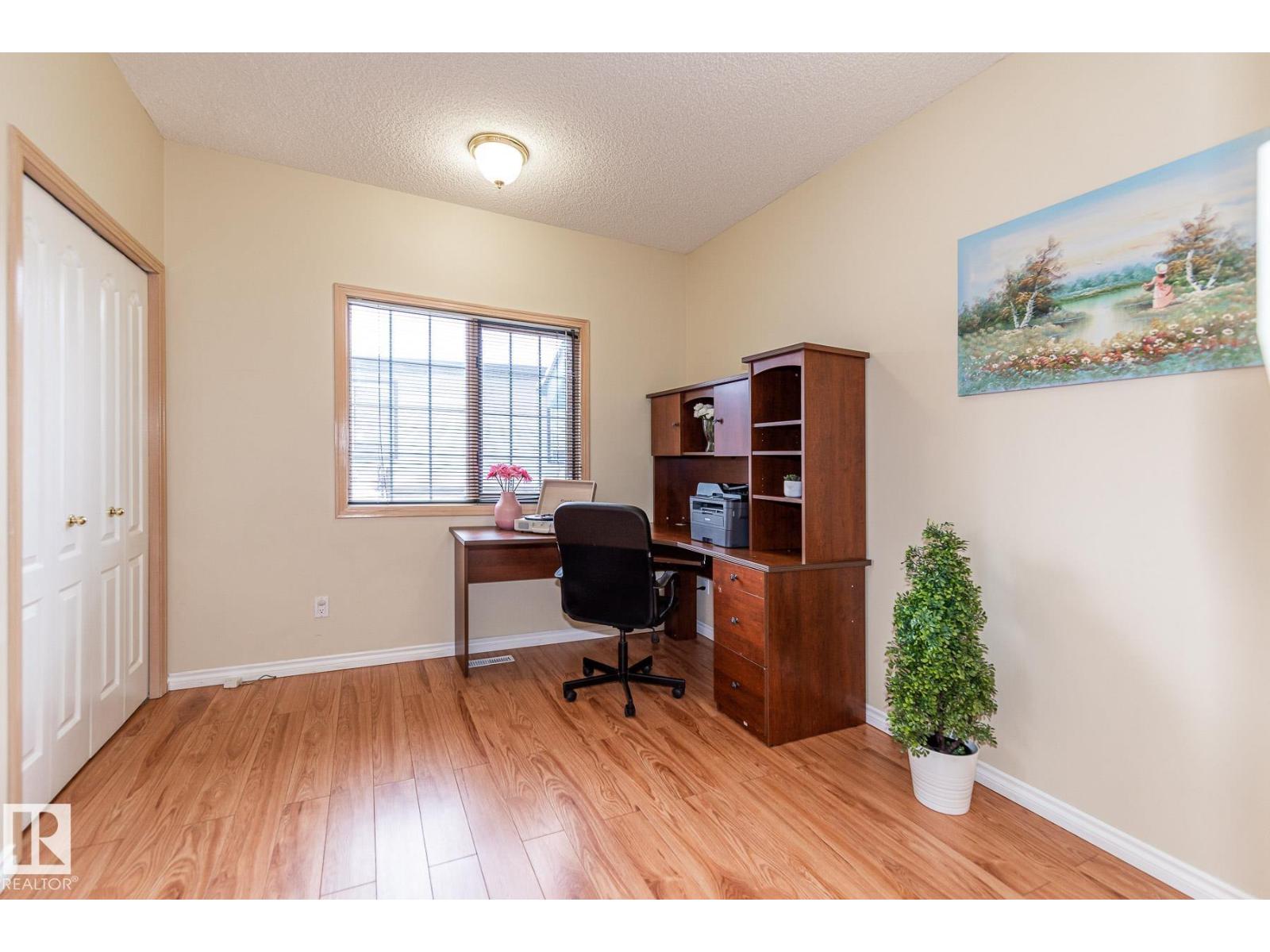 1135 116 ST NW - 26