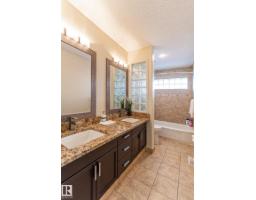 1135 116 St Nw, Edmonton, AB T6J6X5 Photo 32