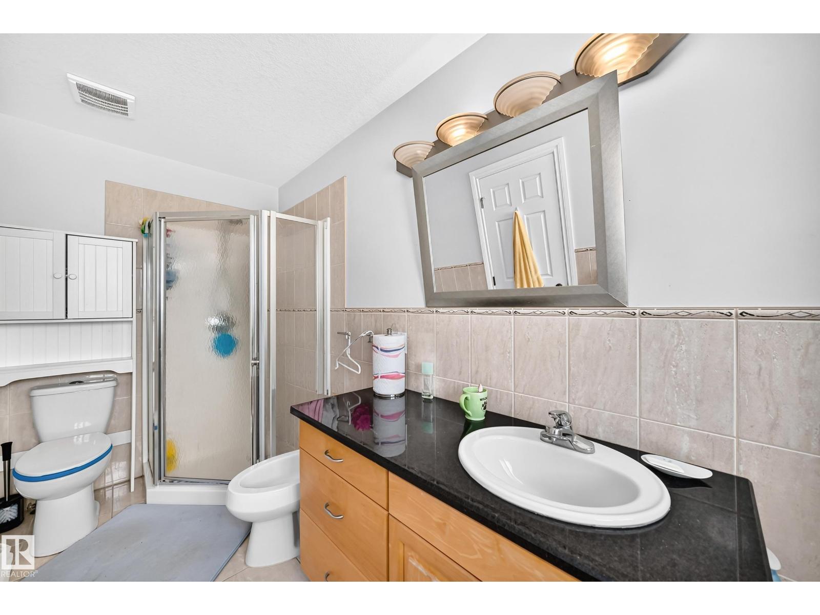8517 156 AV NW - 16