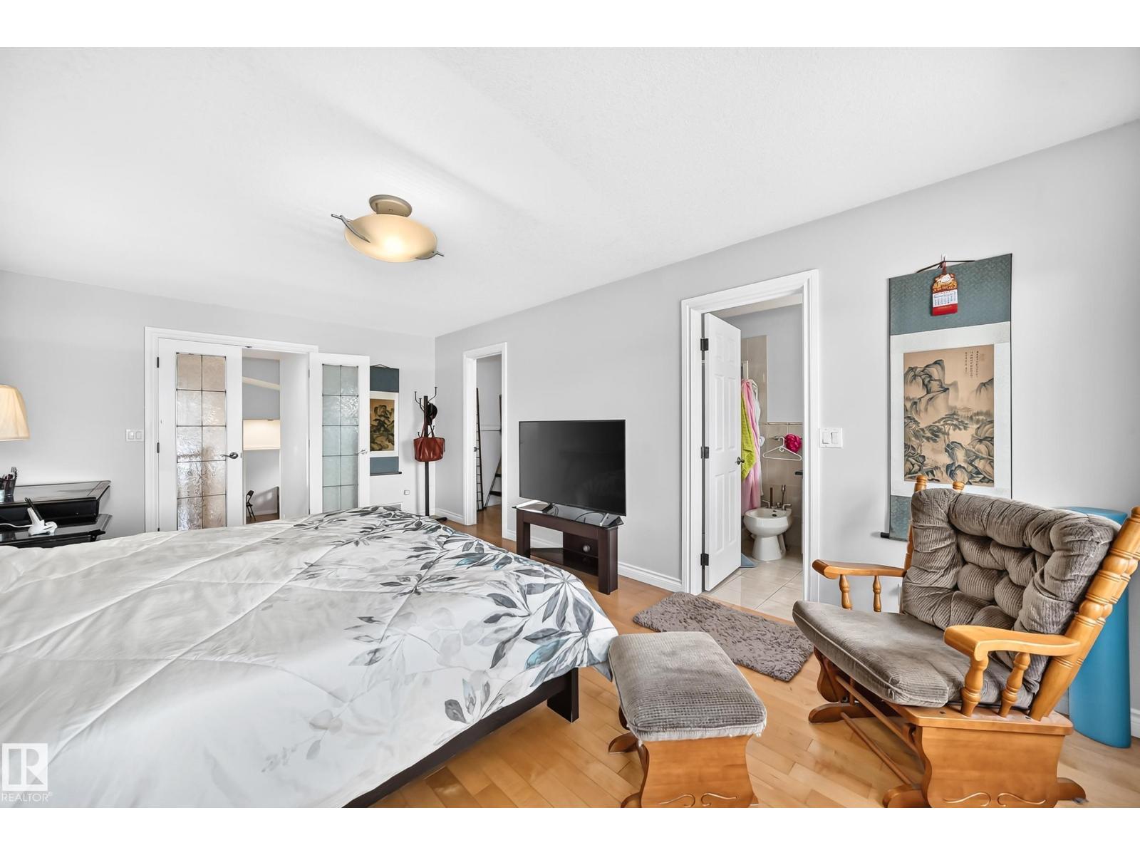 8517 156 AV NW - 14