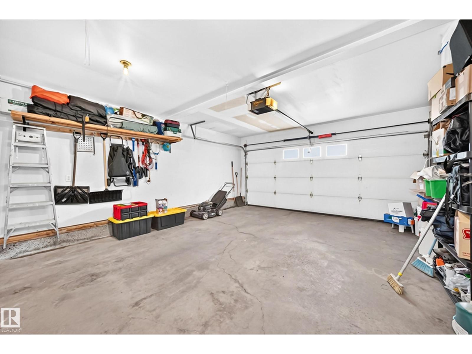 8517 156 AV NW - 31