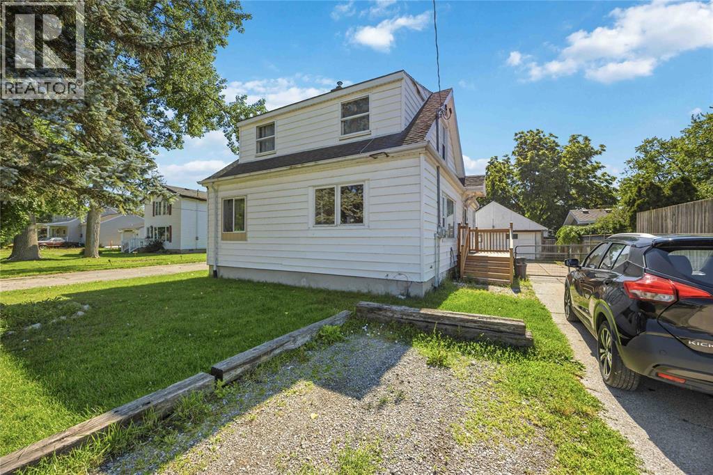 2012 Wayne AVENUE - 1