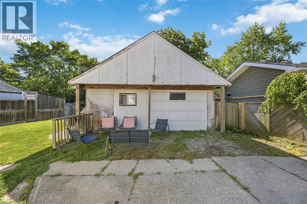 2012 Wayne AVENUE - 17