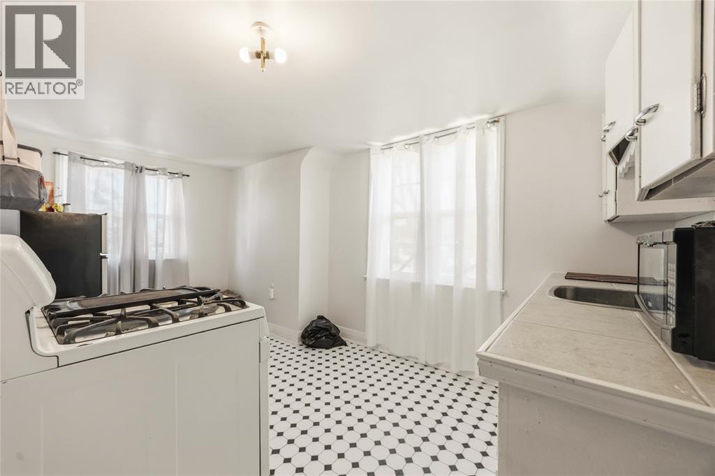 2012 Wayne AVENUE - 9