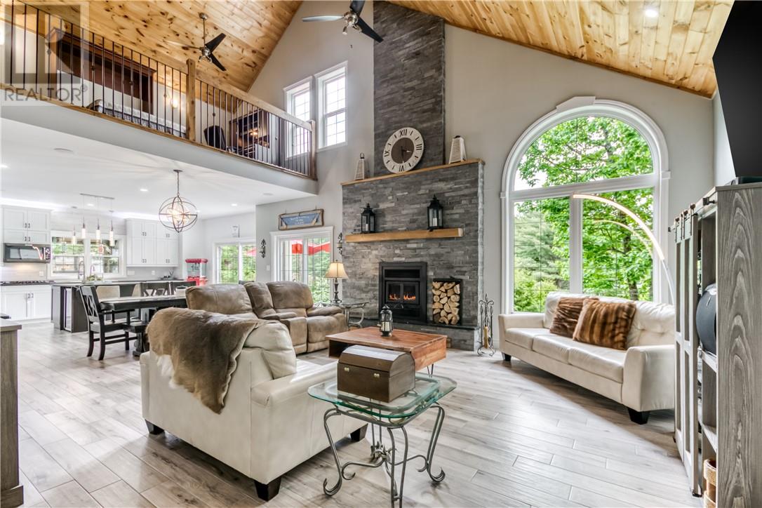 1 Geneva Lake Road - 12