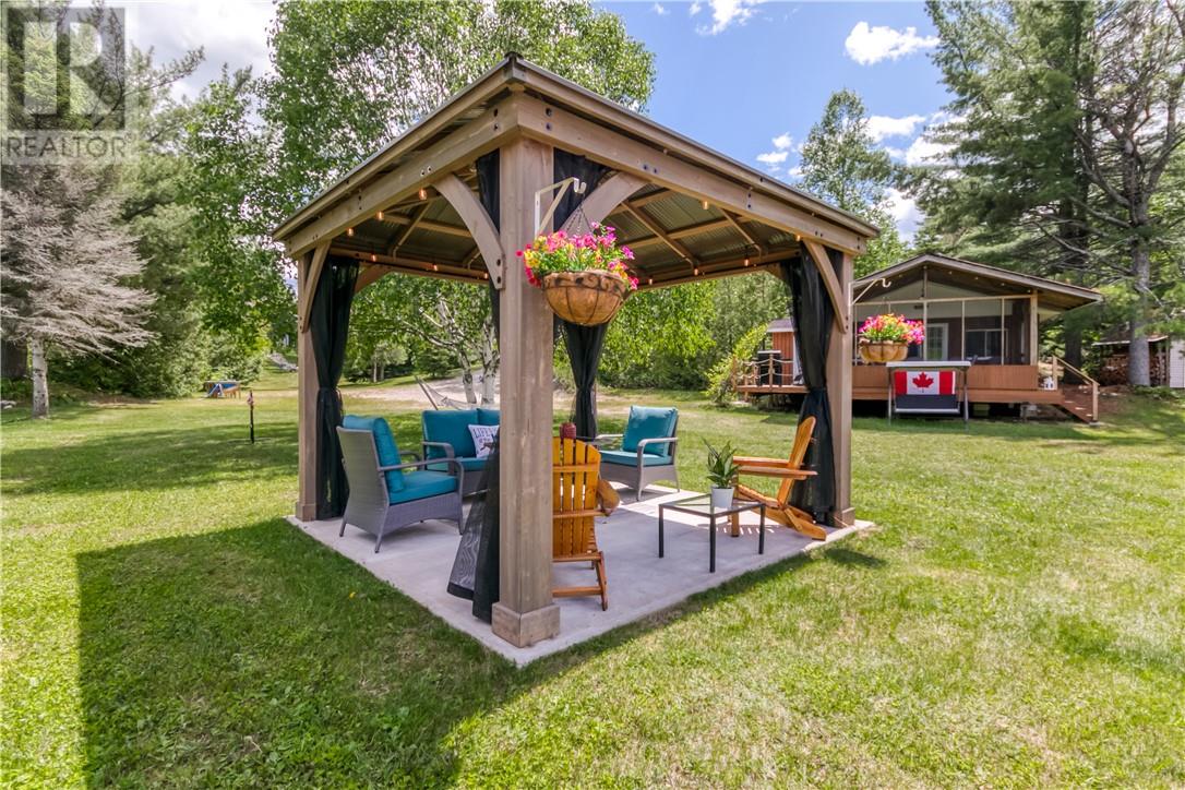 1 Geneva Lake Road - 25