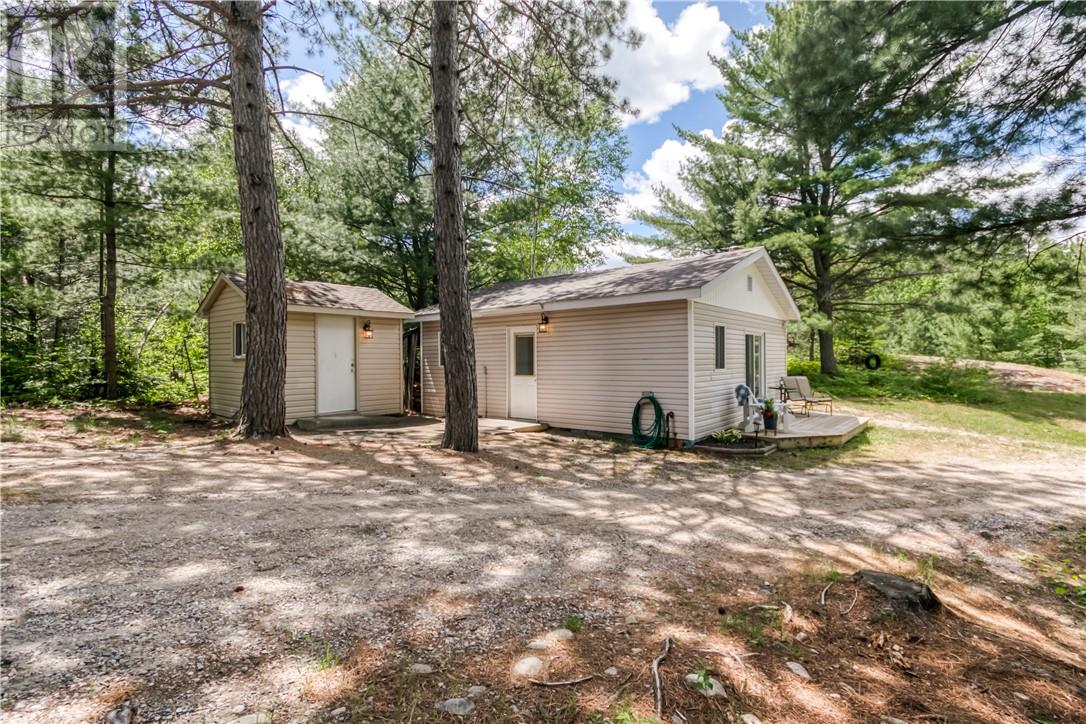 1 Geneva Lake Road - 40