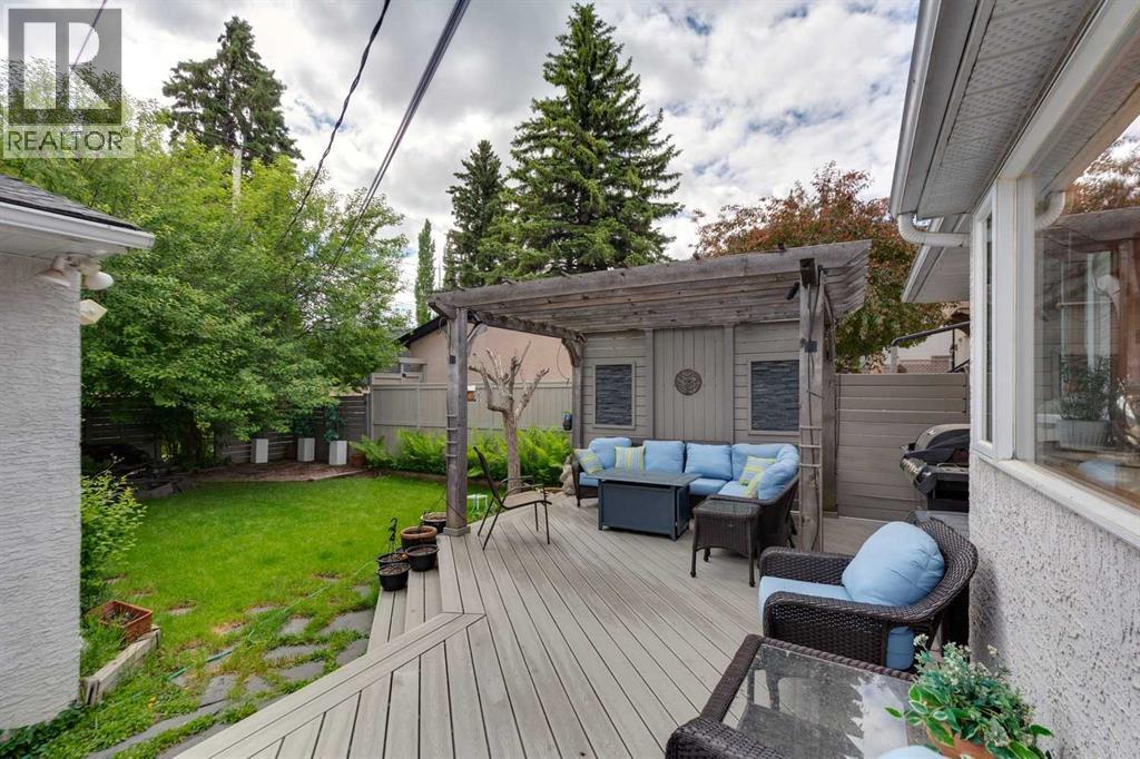 3620 9 Street SW — photo 23