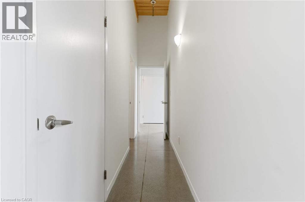 #203 85 SPRUCE Street N - 23