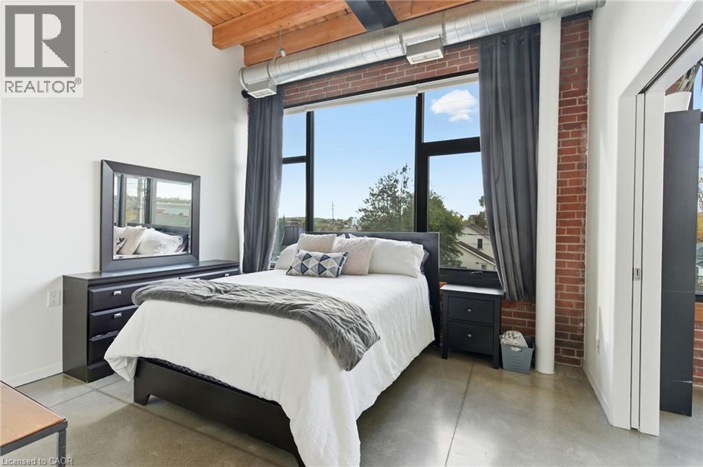 #203 85 SPRUCE Street N - 26
