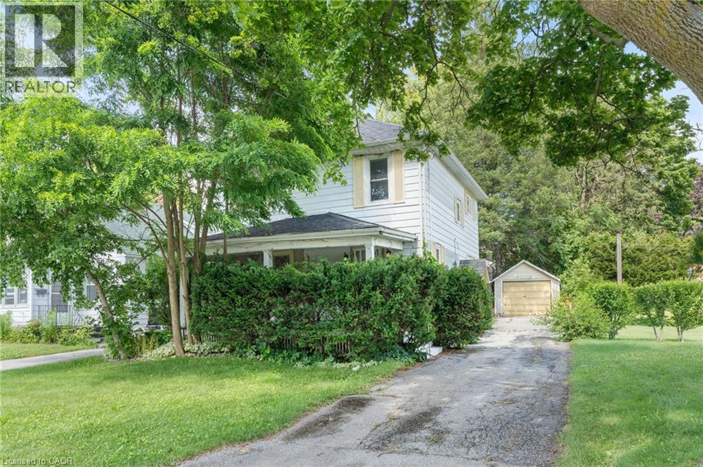 35 BASIL Avenue - 1