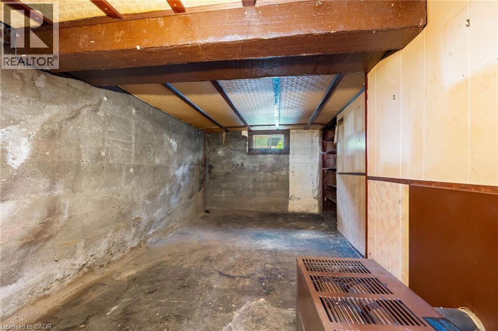 35 BASIL Avenue - 18