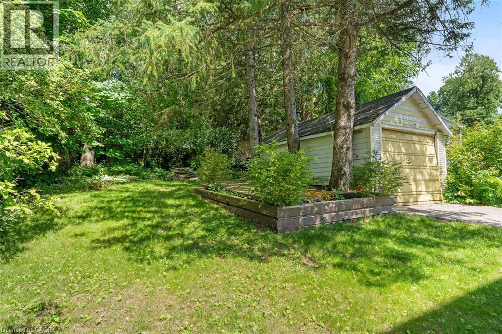 35 BASIL Avenue - 20