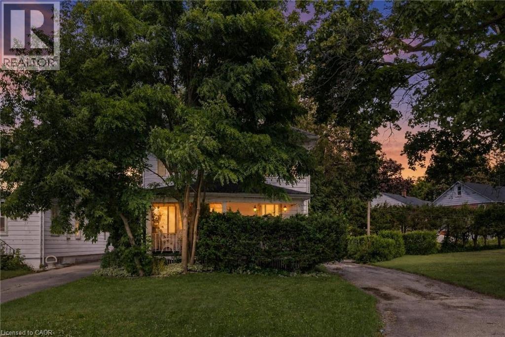 35 BASIL Avenue - 23