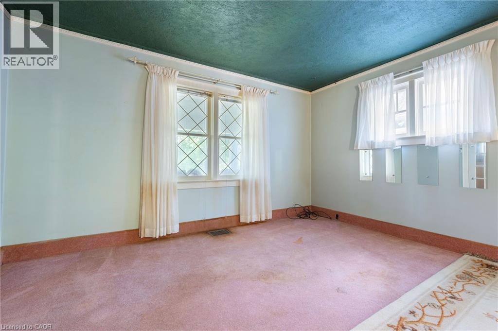 35 BASIL Avenue - 6