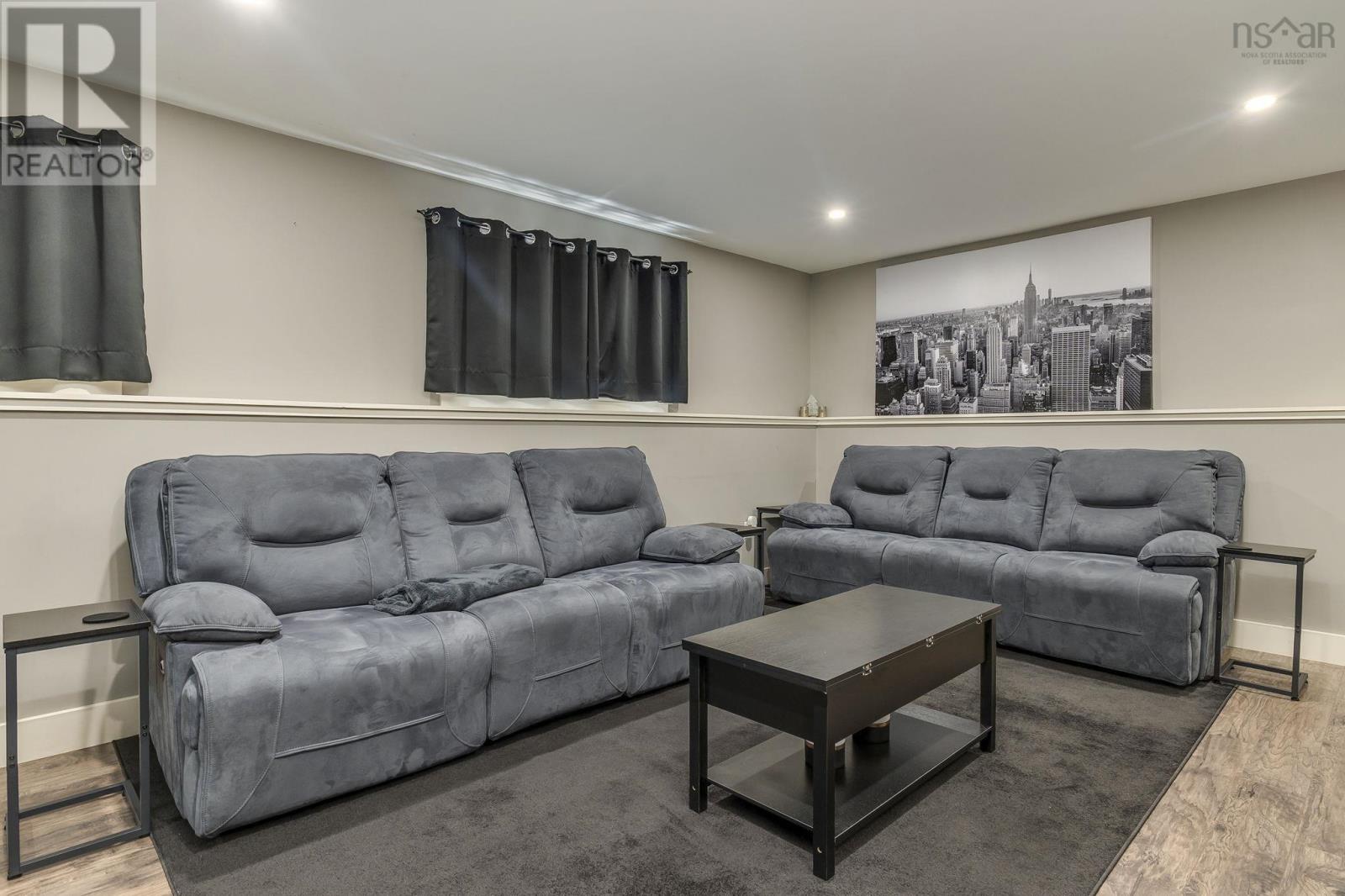 3326 Sackville Drive Drive - 34