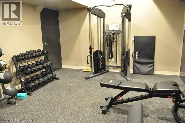 #116 690 W KING Street W - 30