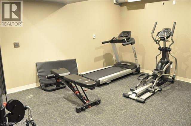 #116 690 W KING Street W - 31