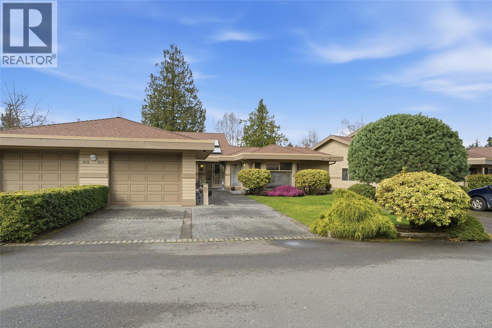 817 Lakes Blvd - 1
