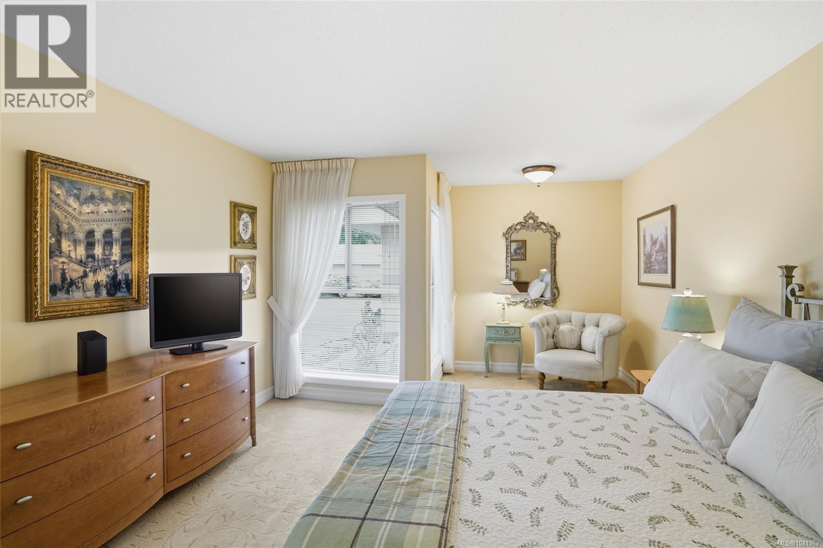 817 Lakes Blvd - 31