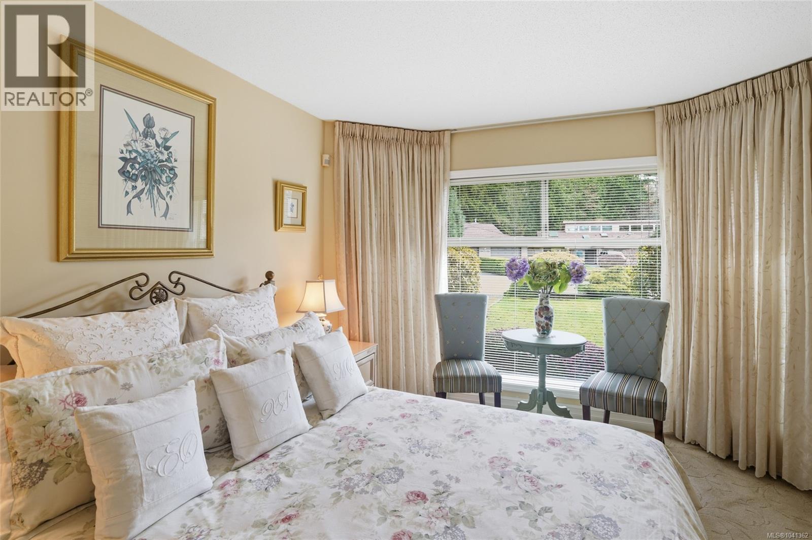 817 Lakes Blvd - 37