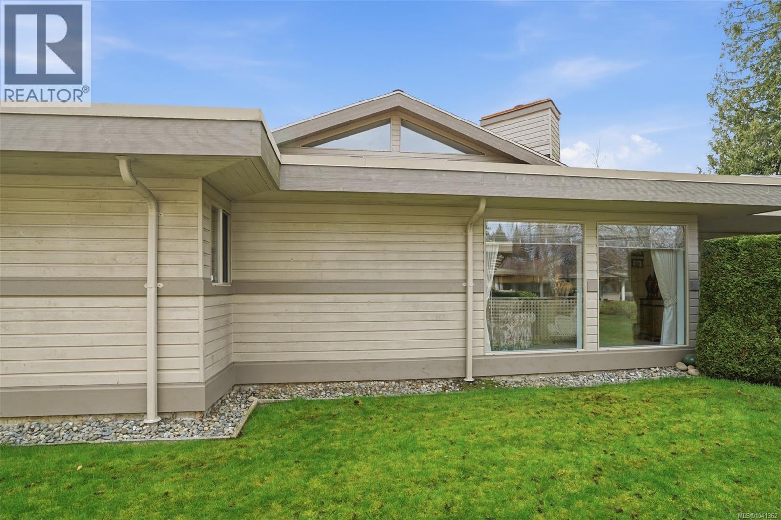 817 Lakes Blvd - 55