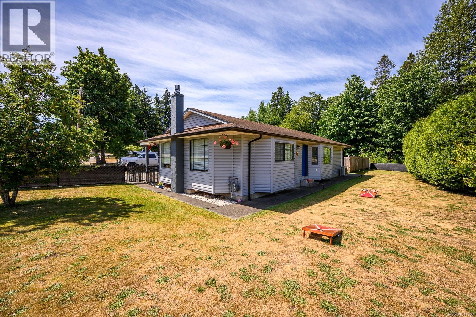 4863 Dundas Rd - 1