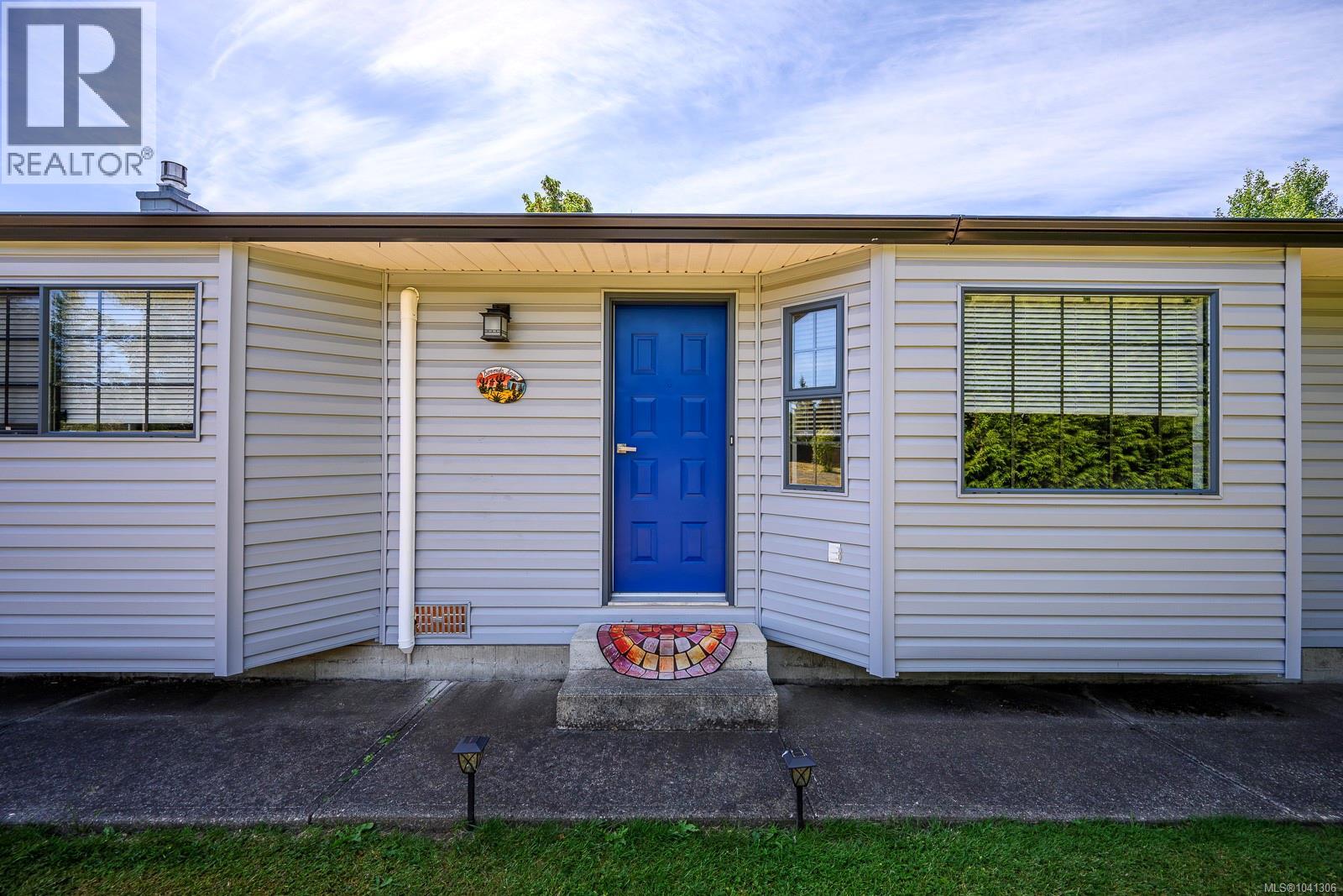 4863 Dundas Rd - 26