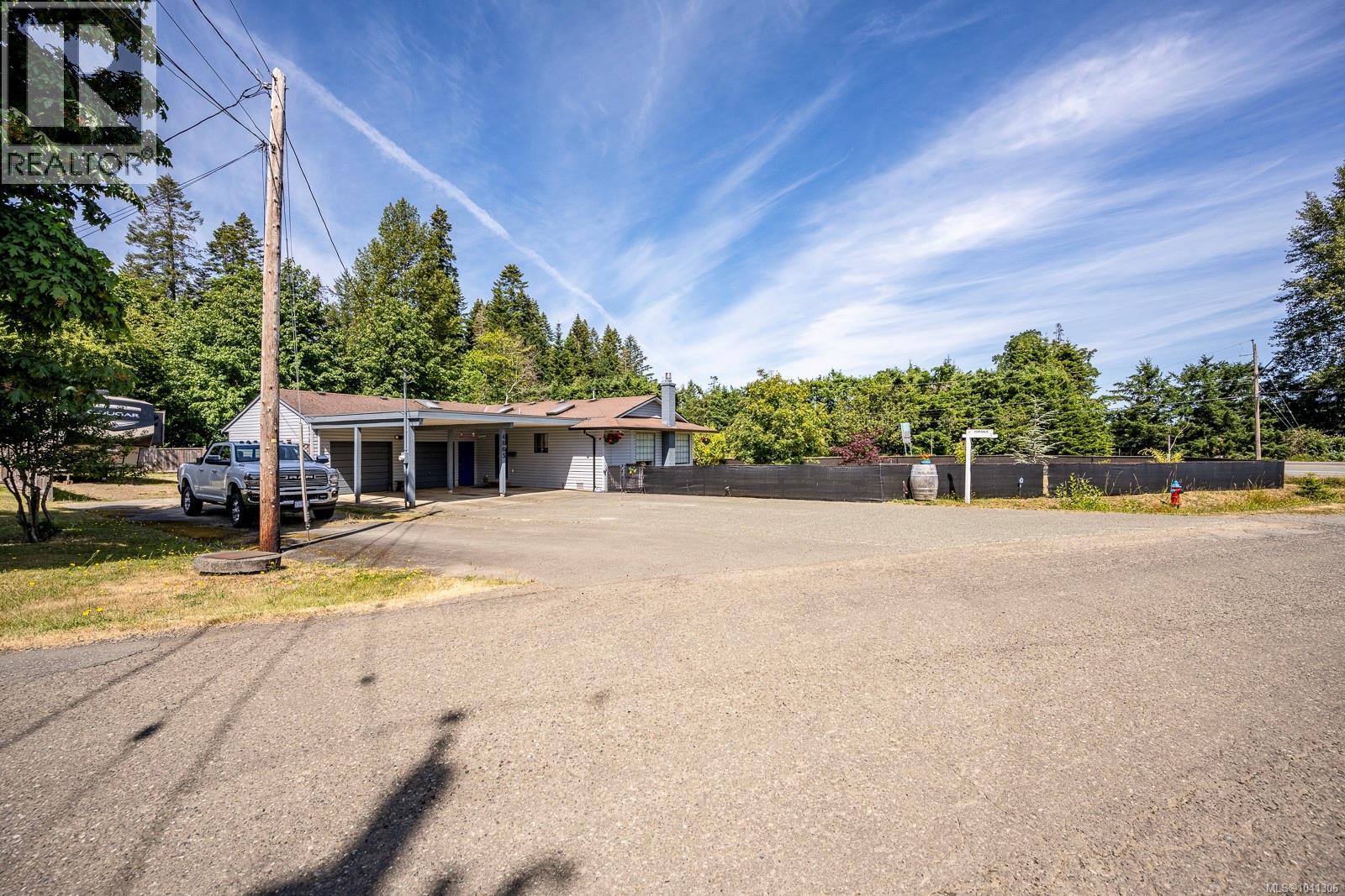4863 Dundas Rd - 39