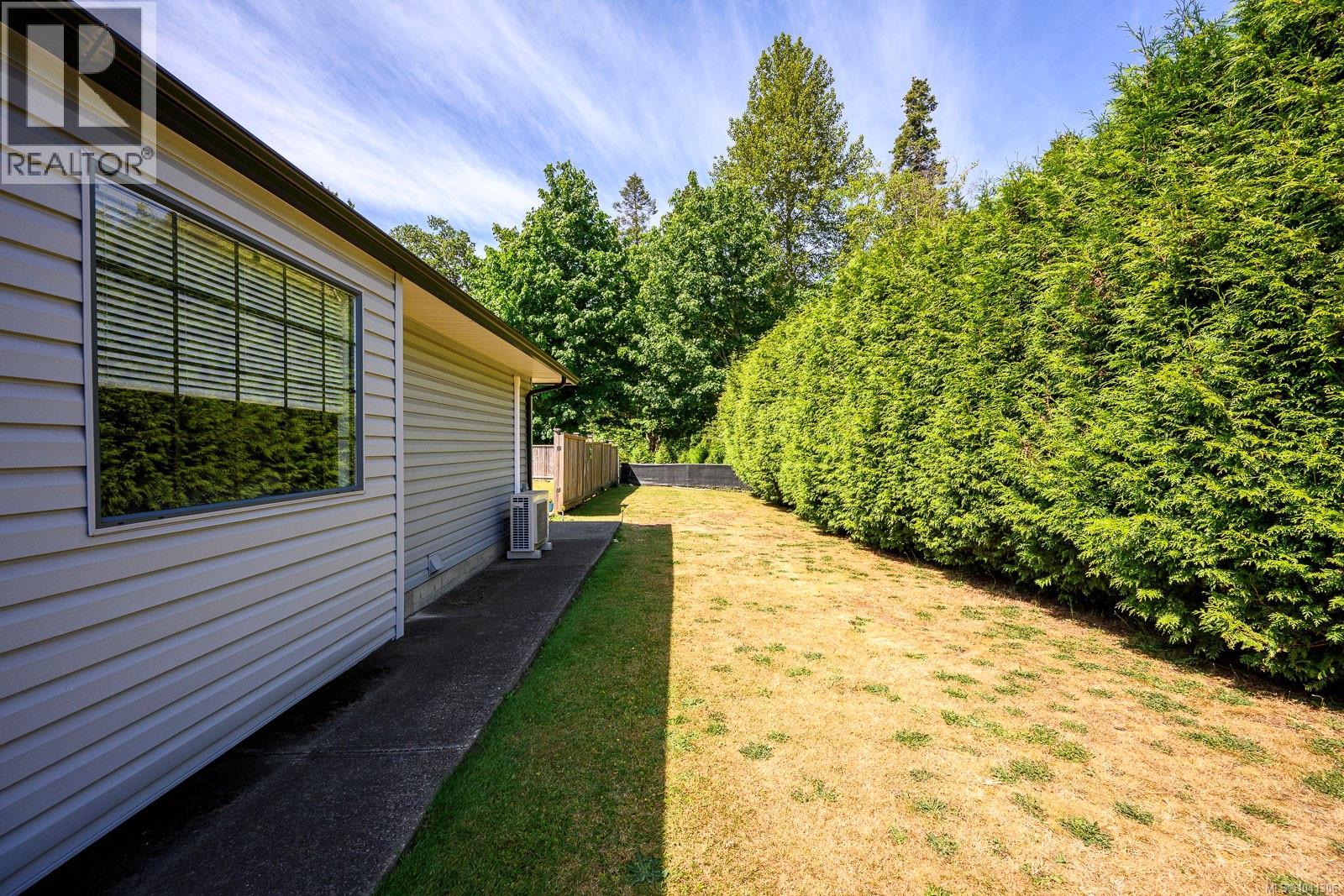 4863 Dundas Rd - 41
