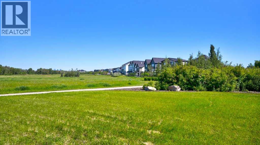 537 Douglas Glen Point SE — photo 11