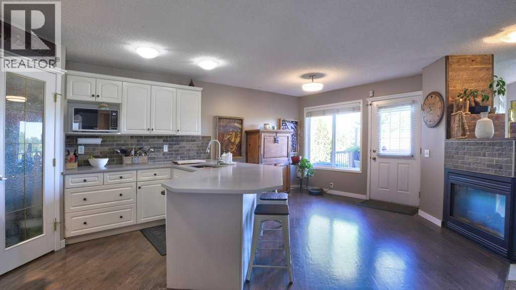 537 Douglas Glen Point SE — photo 17