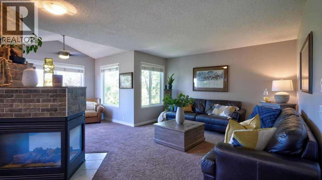 537 Douglas Glen Point SE — photo 19