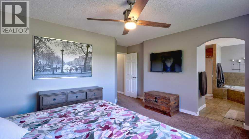 537 Douglas Glen Point SE — photo 31