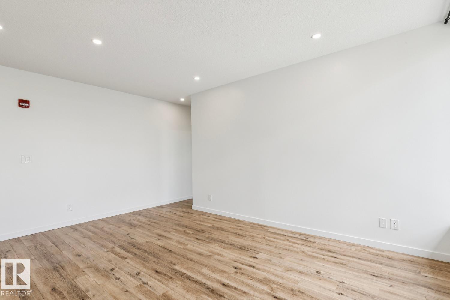 #415 11503 76 AV NW - 10