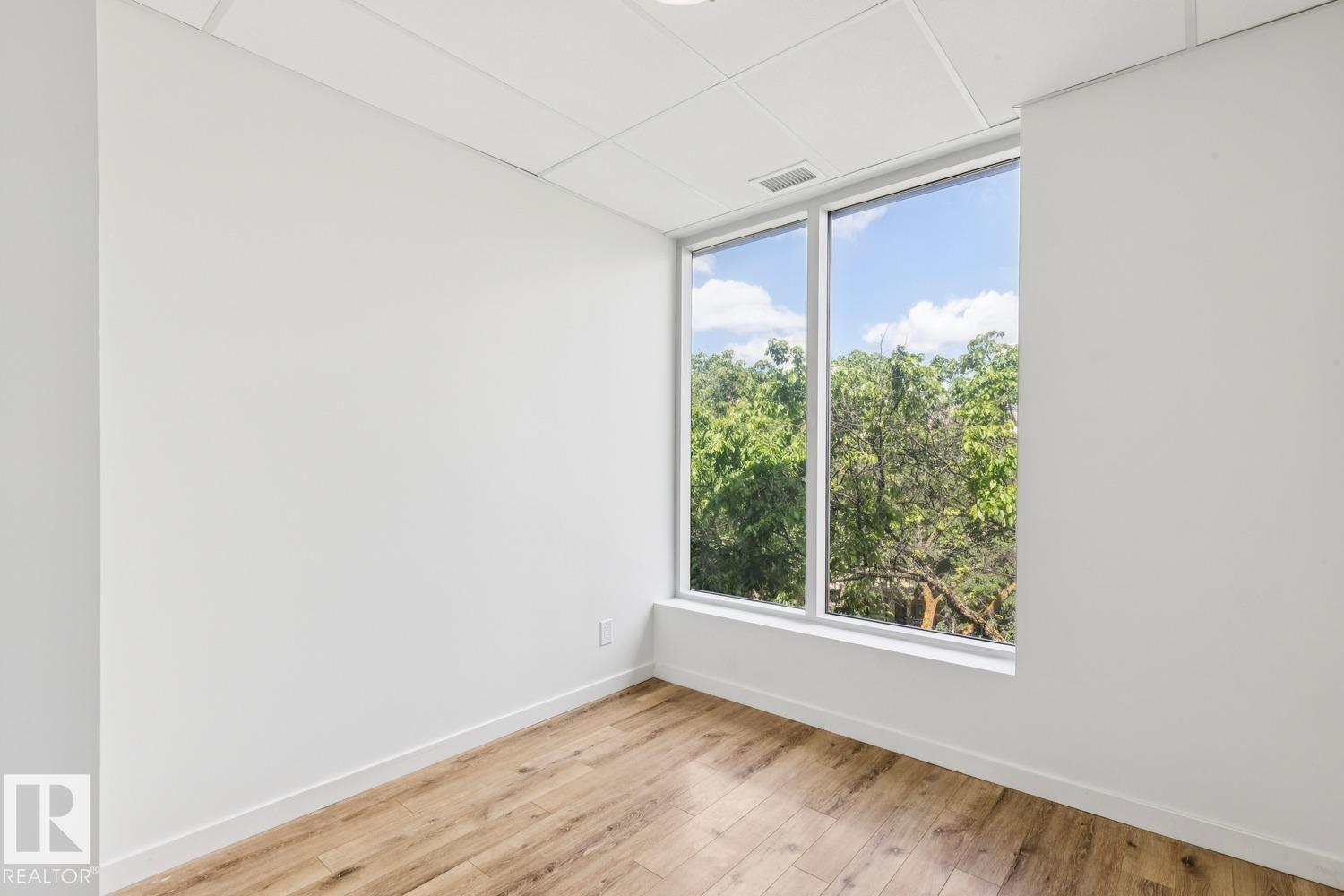 #415 11503 76 AV NW - 17