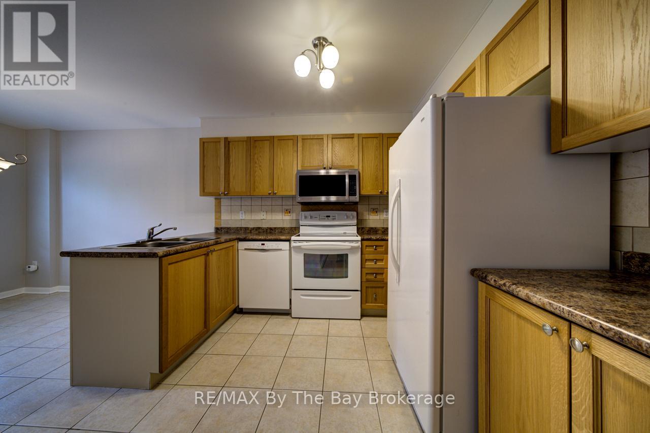 39 ROSE VALLEY WAY - 8