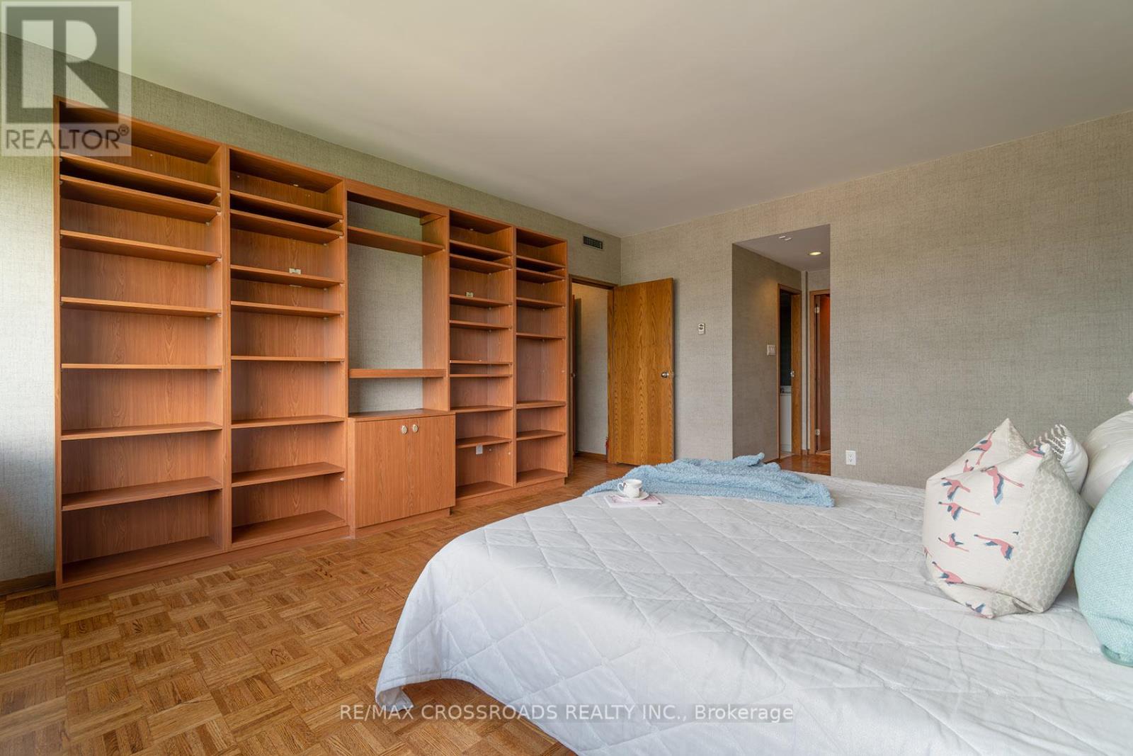 150 HEATH ST W 1301-1302 - 20