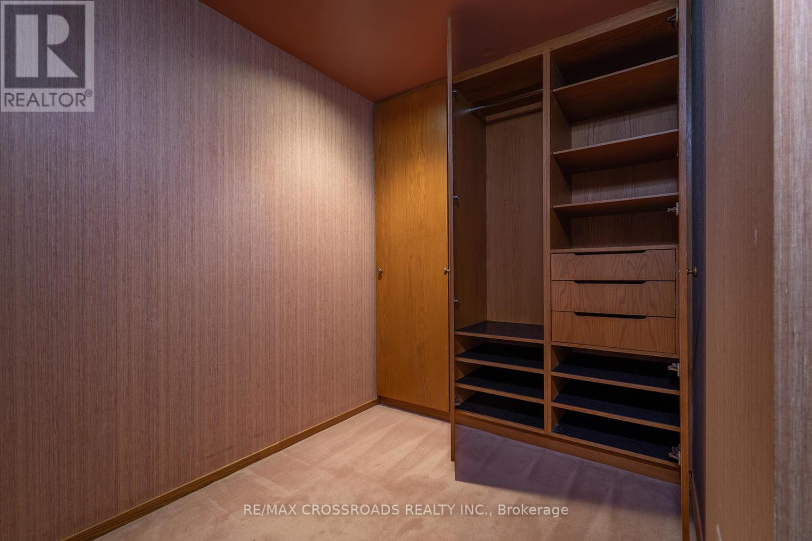 150 HEATH ST W 1301-1302 - 23