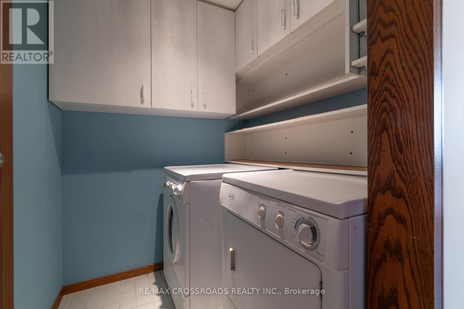 150 HEATH ST W 1301-1302 - 44