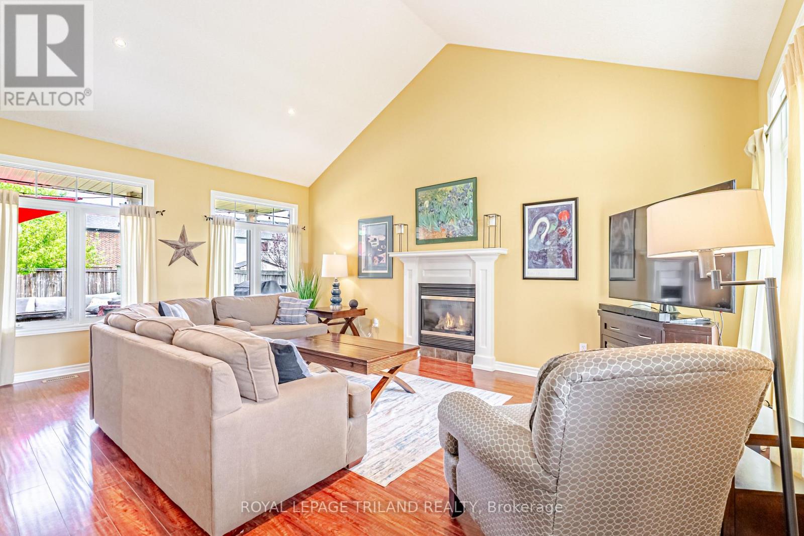 26 AUGUSTA CRESCENT - 7