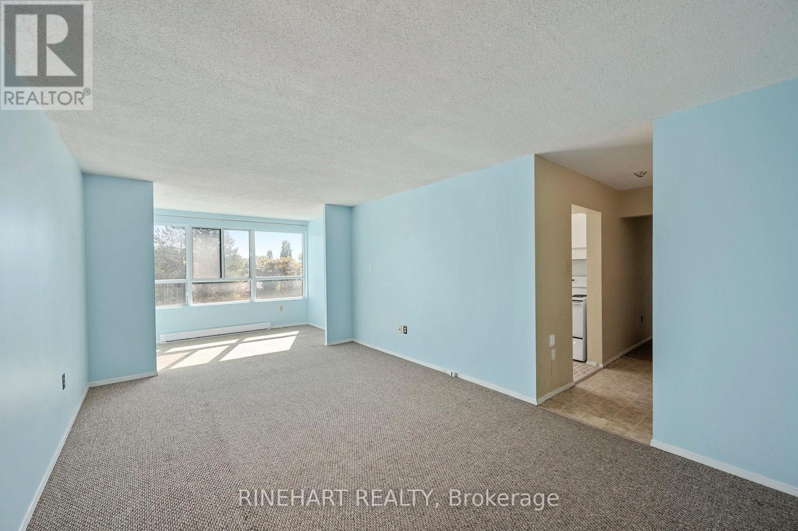 #311 600 GRENFELL DRIVE - 10